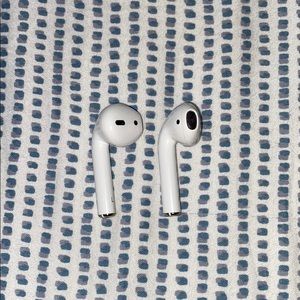 Air pods (just the pods)